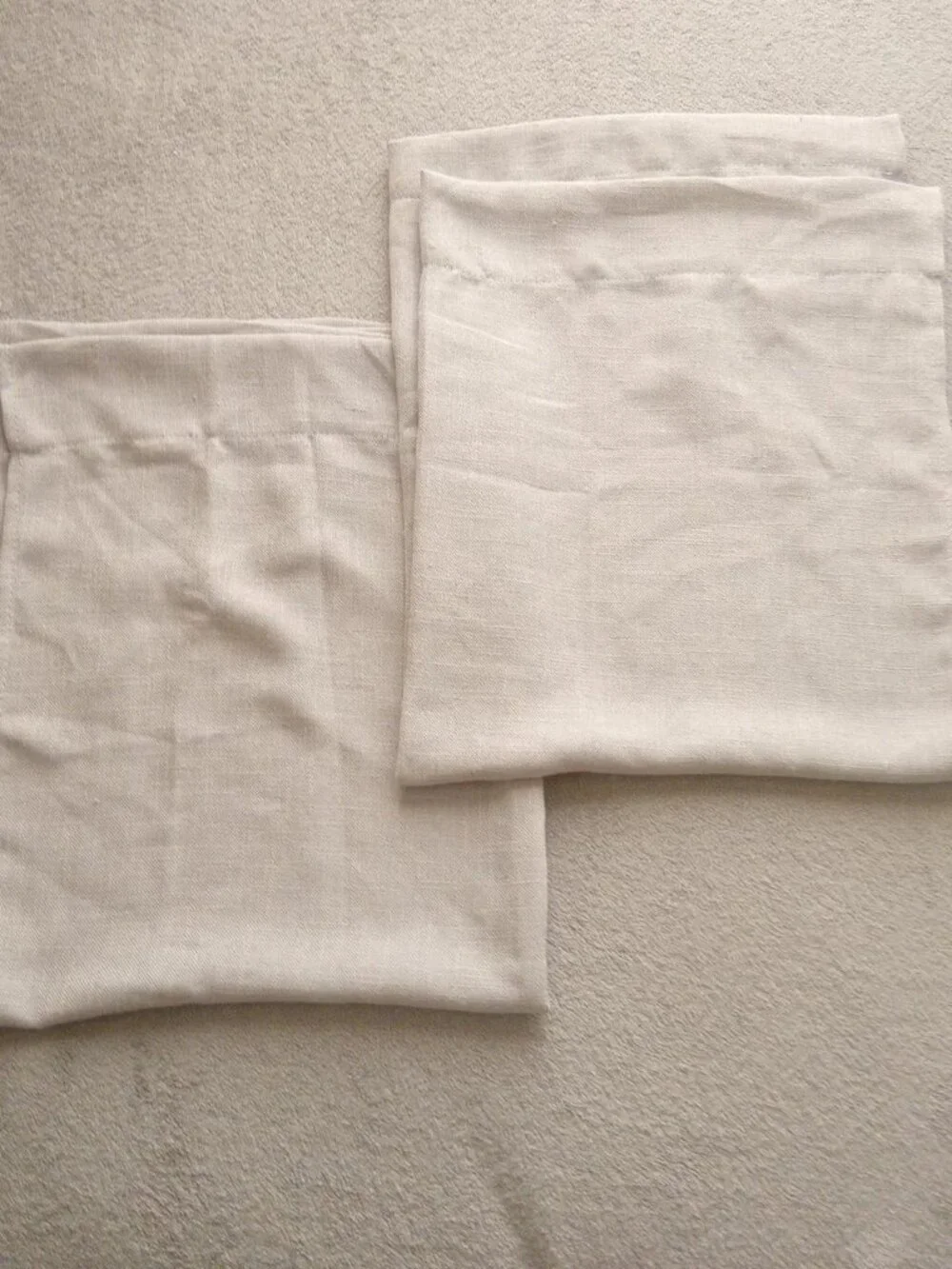 Linen table cloth